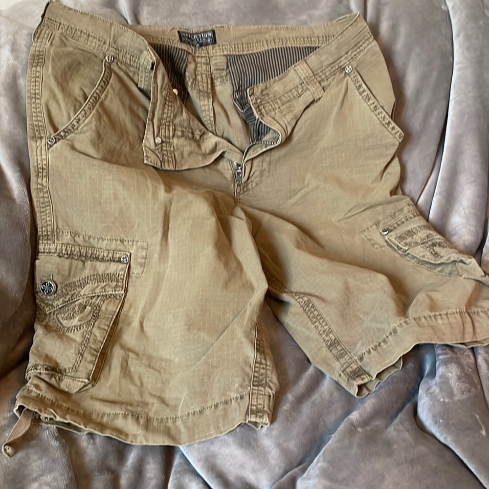 Euc. Mens affliction tan premium shorts size 36